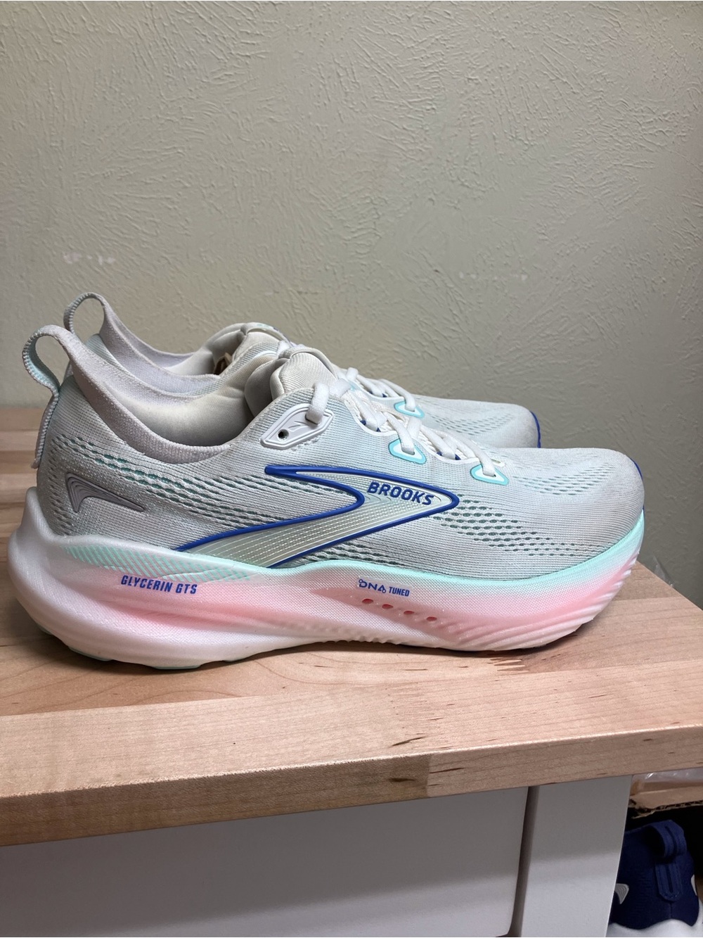 Brooks Women’s Glycerin GTS 22